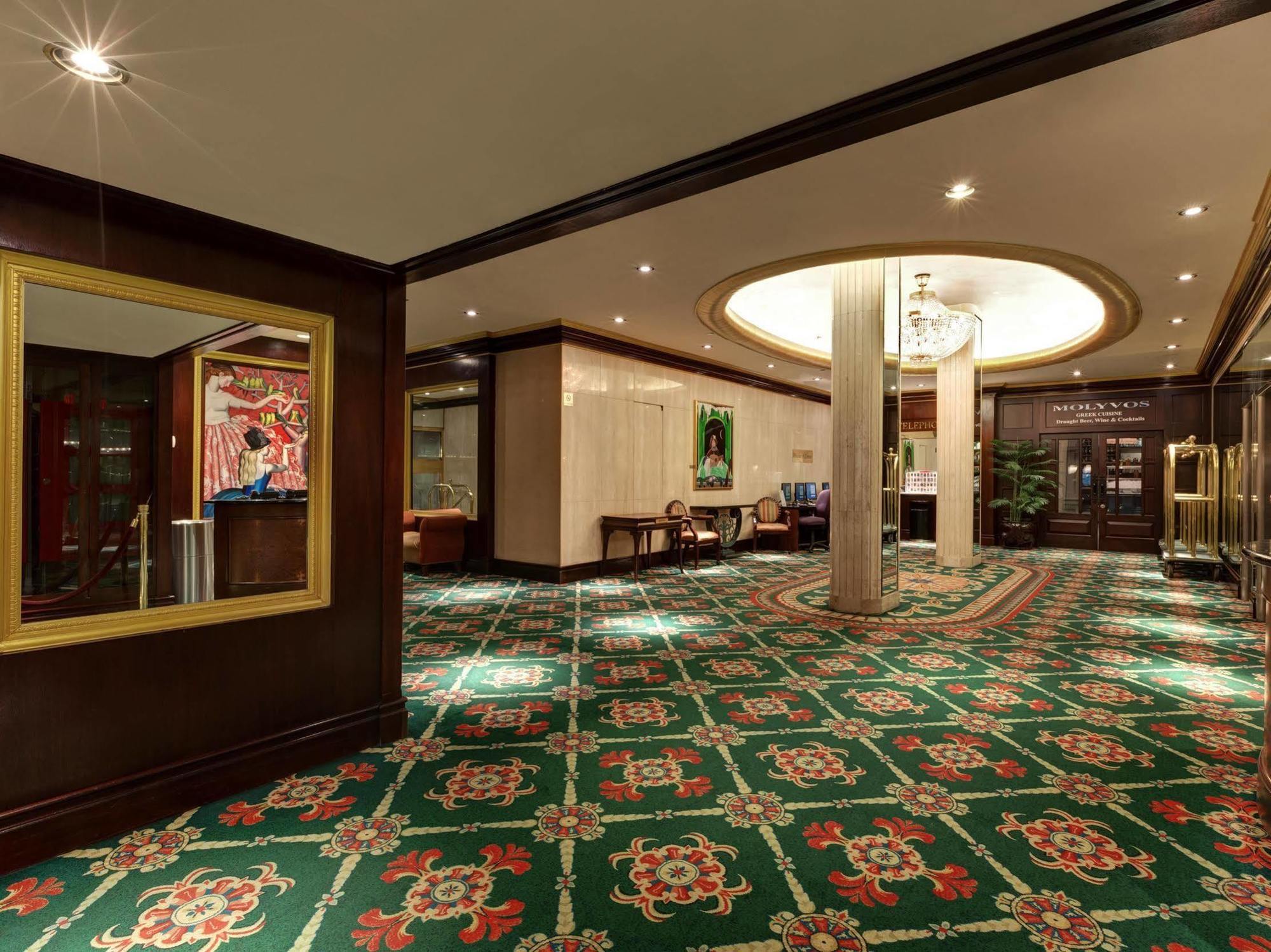 Wellington Hotel New York Exterior photo